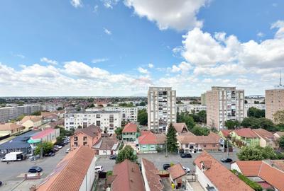 Apartament cu 3 camere, cartier Aurel Vlaicu, etaj intermediar - 4