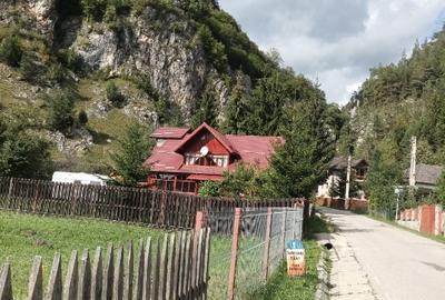 Casă individuală cu 5 camere în Podu Dâmboviței