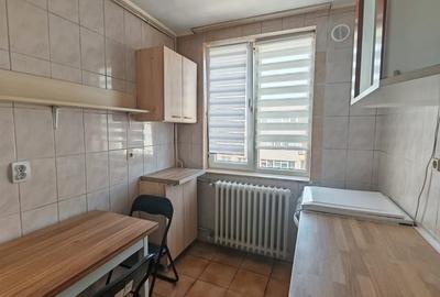 Apartament cu 3 camere în Colentina