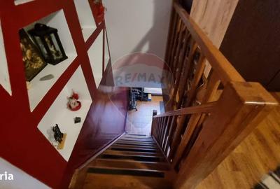 Casă cu 8 camere cu Teren 1000 Mp în Belciugatele - 8