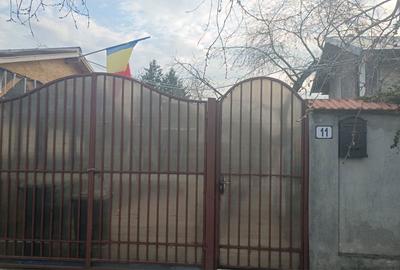 Casă cu 4 camere în Exterior Vest - 3