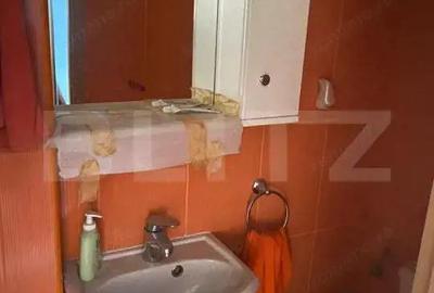 Apartament cu 3 camere semidecomandat în Cugir - 2