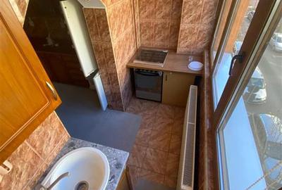 Apartament cu 3 camere decomandat în Soarelui - 6