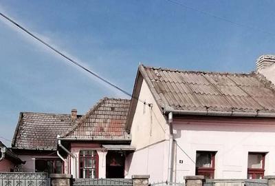 Casă cu 4 camere în Micro 1 - 1