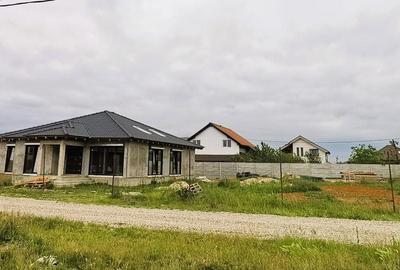 Casă cu 4 camere cu Teren 490 Mp în Central - 14