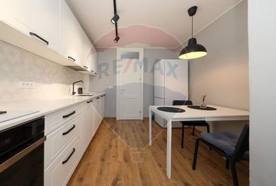 Apartament 3 camere de inchiriat - Tractorul, Str. Gloriei nr. 12 - 13
