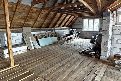 Casă individuală cu 5 camere cu Canalizare în Central - 13