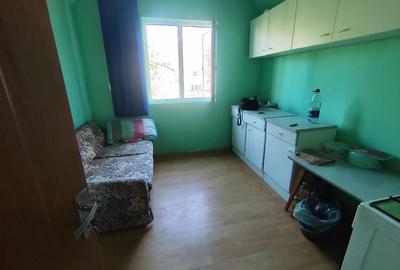 Inchiriez camin 1 camera etaj 1 - 1