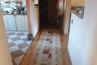 Vand apartament modern, intretinut - 3