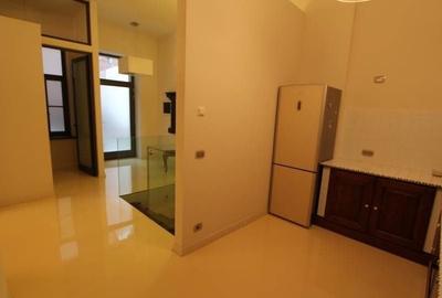 Apartament cu 3 camere de închiriat în zona P-ta Unirii - 4