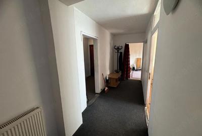 Apartament cu 4 camere decomandat în Central - 9