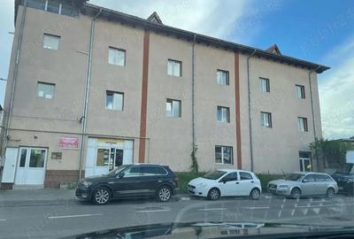 Spațiu comercial, de 16 mp, în Traian - 1