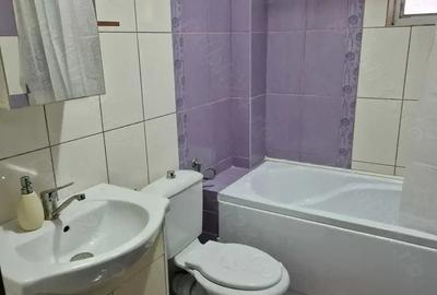 Garsonieră decomandată în Central - 2