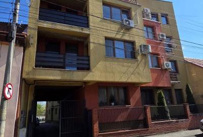 Apartament cu 3 camere în Titulescu - 1