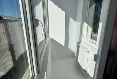 Apartament de vanzare, cu 2 camere, 40 mp, zona Hotvon - 7