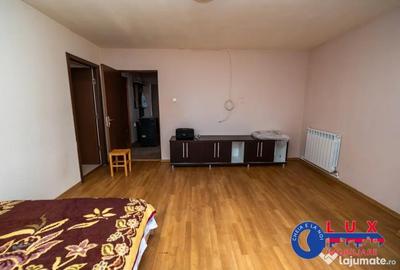 Apartament cu 3 camere decomandat în Central - 2