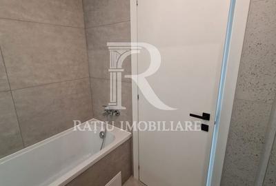Apartament cu 3 camere decomandat în Nufărul - 1