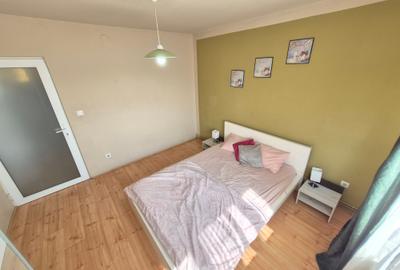2 Cam-Aradului-3 Min Iulius Town--Mobilat-Centrala-Balcon--Aer conditionat-54 MP - 8