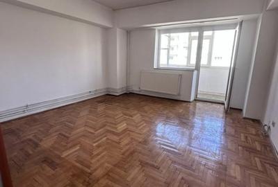 Apartament cu 4 camere decomandat în Decebal - 2