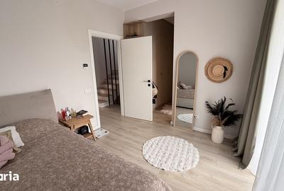 Casă cu 4 camere cu Teren 150 Mp în Central - 1