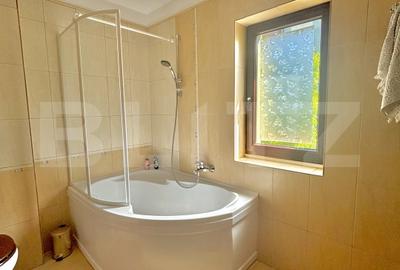 Casa individuala 260 mp utili , 868 mp teren, Zona Braytim - 18