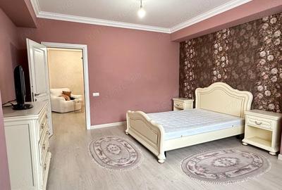 Apartament cu 3 camere decomandat în Vitan