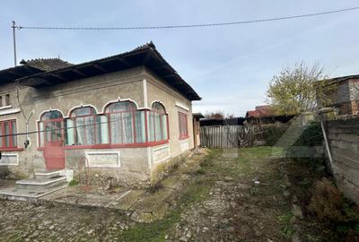 OPORTUNITATE CASA IN RATE DOICESTI | 67 MP | 2727 MP TEREN | - 1