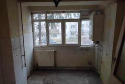 Apartament cu 3 camere decomandat în Central - 9