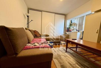 Apartament cu 3 camere, etajul 1, centrala proprie, zona ... - 2