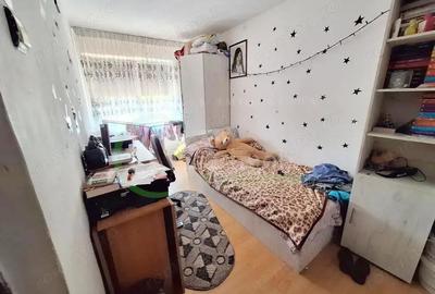 Apartament 3 camere, etaj 3 4, zona Bazinul de Inot Bacau - 5