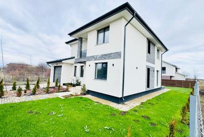 VILA DEOSEBITA in ZONA PARADISUL VERDE - 1