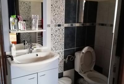 Casă individuală cu 7 camere cu Teren 811 Mp în 1 Mai - 5