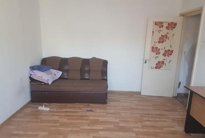 Apartament doua camere, etaj 3, CT, termopan, zona Alecu Russo Apartament doua camere, etaj 3, CT, termopan, zona Alecu Russo - 2