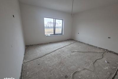 Casă cu 3 camere cu Teren 250 Mp în Moara - 5