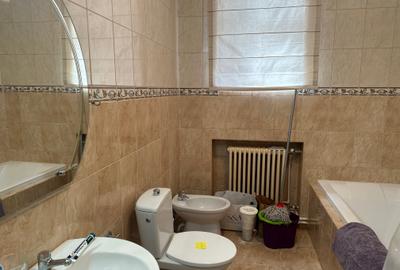 Apartament in cladire reconsolidata Armeneasca/ Apartment in reinforced building - 13