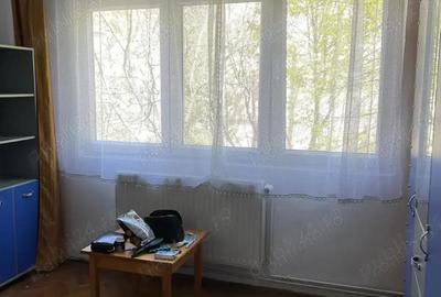 Apartament cu 4 camere decomandat în Dacia - 3