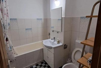 Apartament cu 3 camere decomandat în Central - 2