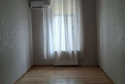 Spațiu comercial, de 15 mp, în Central - 4