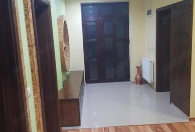 Casă cu 5 camere cu Teren 947 Mp în Giarmata