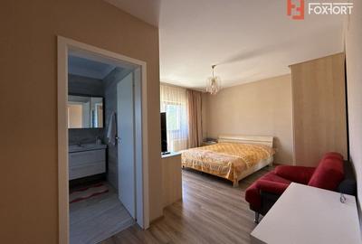 Casă individuală cu 8 camere cu Canalizare în Mehala - 15