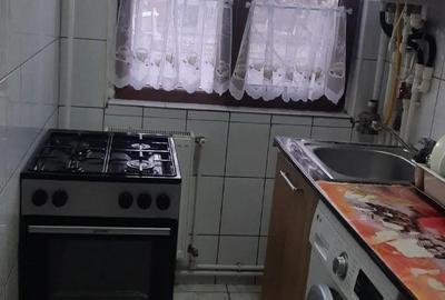 Inchiriez Apartament 3 Camere - 3