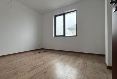 Casă individuală cu 4 camere cu Canalizare în Nord - 37