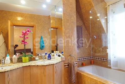 Duplex cu 6 camere cu Piscina în Iancu Nicolae - 10