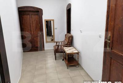 Casă cu 4 camere cu Teren 100 Mp în Central - 6