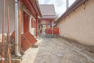 Casă cu 4 camere în Băltița - 2