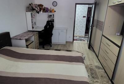 Apartament cu 3 camere decomandat în Triaj - 6