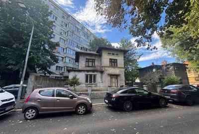 PROPRIETATE DE VANZARE DOMENII - TEREN 220 MP - 165 MP UTILI - 6