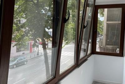 Apartament cu 3 camere decomandat în Central - 19