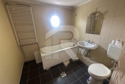 1 DECEMBRIE APARTAMENT 4 CAMERE 98 MP+LOT 22 MP PARCARE - 22