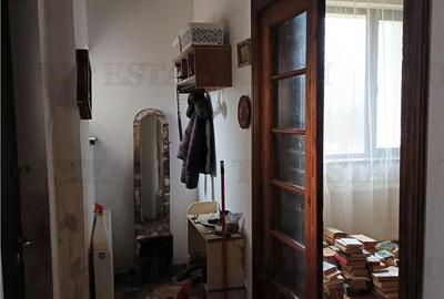 Casă cu 4 camere cu Teren 44100 Mp în Petrăchioaia - 2